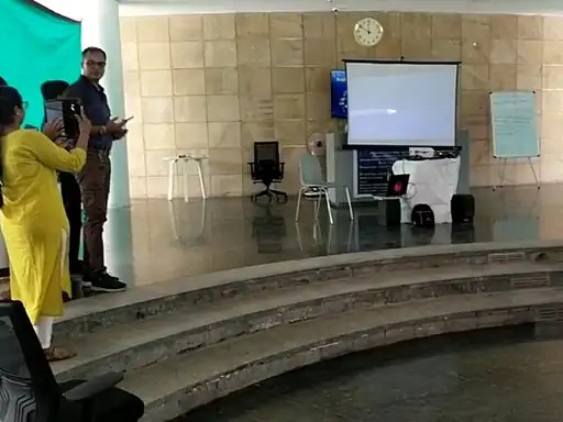 ભુજના રિજિયોનલ સાયન્સ રિસર્ચ સેન્ટરમાં આદિત્ય L1 ના લોંચીંગનું જીવંત પ્રસારણ&nbsp;યોજાયું