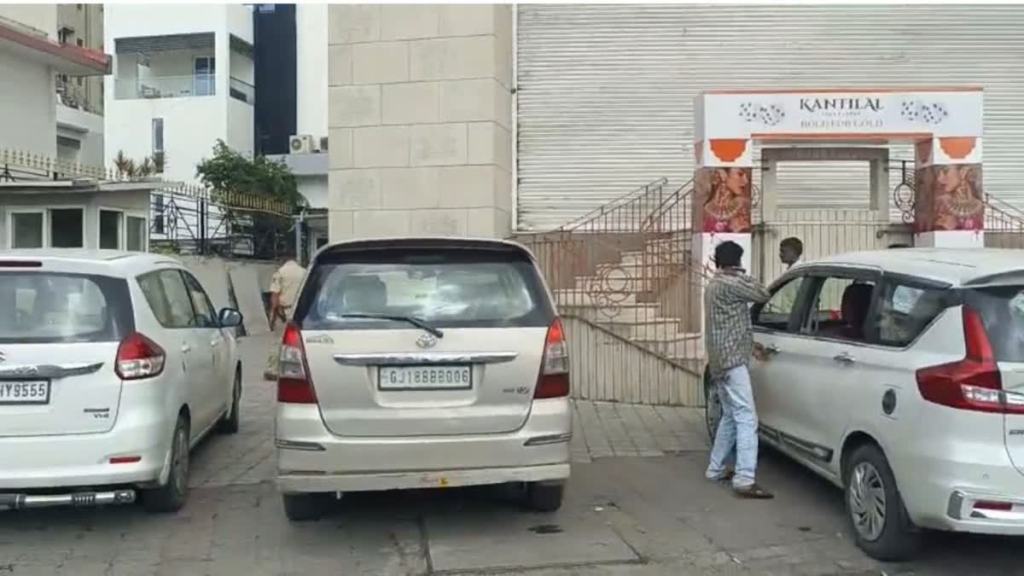 સુરતમાં ઈન્કમટેક્સનું મેગા સર્ચ&nbsp;ઓપરેશન