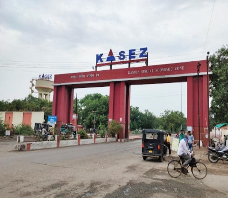 કાસેઝના કુખ્યાત શખ્સ વિરુધ્ધ વધુ એક વેપારીએ ફરિયાદ&nbsp;નોંધાવી