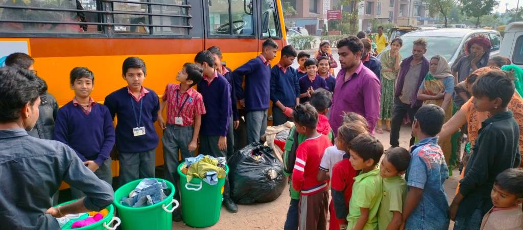 અદાણીવિદ્યામંદિર-અમદાવાદના બાળકોએ દાનનો આનંદ&nbsp;લૂંટ્યો!