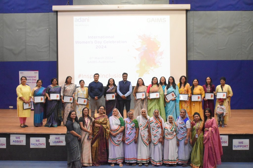 મહિલા દિન નિમિતે ગેઇમ્સ દ્વારા મધાપરની વિરાંગનાઓનું શાનદાર&nbsp;સન્માન