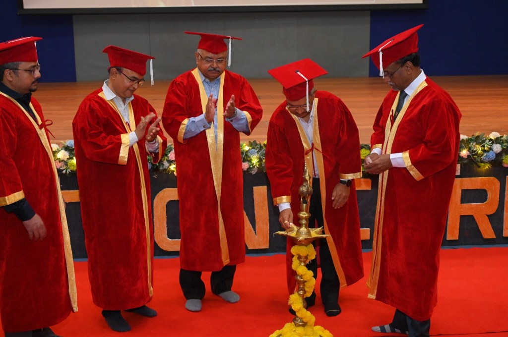 અદાણી મેડિકલ કોલેજના “ગ્રેજ્યુએશન સેરેમની” પ્રસંગે અદાણી ફાઉન્ડેશનના ચેરપર્સંન ડો.પ્રીતિ જી. અદાણીએ સંદેશો&nbsp;પાઠવ્યો