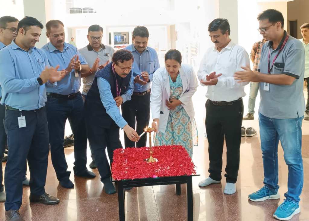 જી. કે. જન. અદાણી હોસ્પિ. દ્વારા વીતેલા માસમાં વિક્રમરૂપ ૨૦૦૪ યુનિટ રક્ત એકત્રિત&nbsp;થયું