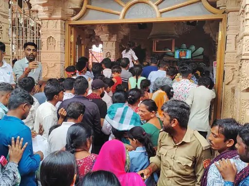 શ્રાદ્ધ પક્ષની બારસે જ માતાનામઢમાં 50 હજાર યાત્રિકોએ માં આશાપુરાના દર્શન&nbsp;કર્યા