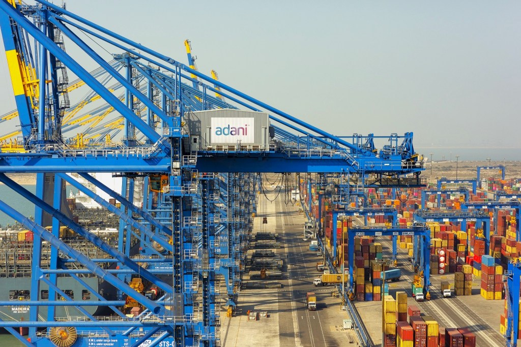 મુંદ્રા પોર્ટેની ઐતિહાસિક સિદ્ધિ, સર્વાધિક વેસલ્સ હન્ડલીંગ અને મુવમેન્ટ્સનો&nbsp;માઈલસ્ટોન