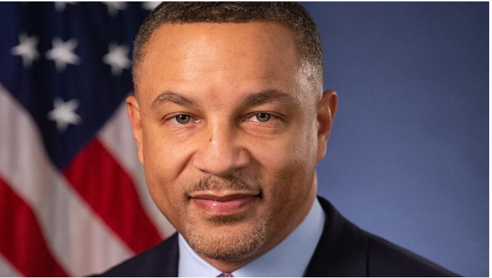 ડોનાલ્ડ ટ્રમ્પ સત્તા સંભાળે તે પહેલા જ બ્રાયન પીસનો&nbsp;પદત્યાગ