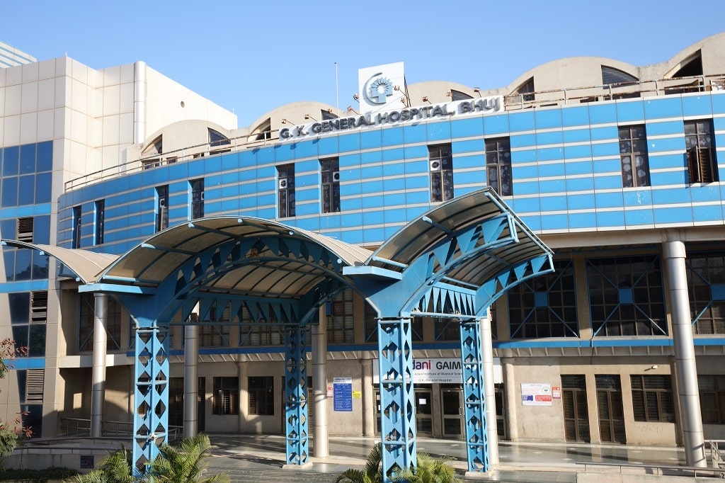 જી. કે. જન. અદાણી હોસ્પિટલમાં સોમવારે એક જ દિવસમાં ૧૩૦૦ થી વધુ દર્દીઓને&nbsp;સારવાર