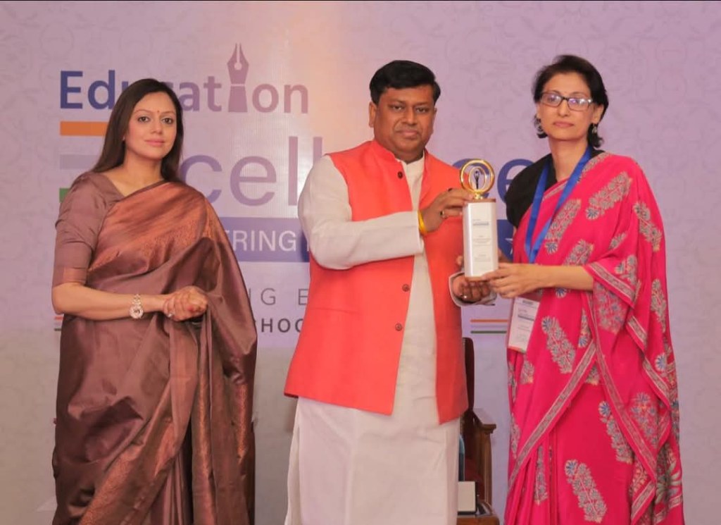 અદાણી વિદ્યામંદિર અમદાવાદને RTE અમલીકરણ માટે રાષ્ટ્રીય&nbsp;પુરસ્કાર