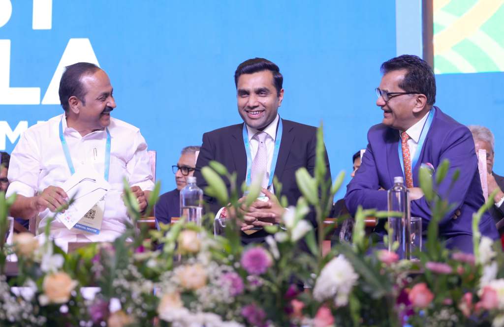 અદાણી જૂથ કેરળમાં ₹ 30,000 કરોડનું રોકાણ કરશે, કેરલ ગ્લોબલ સમિટમાં&nbsp;જાહેરાત