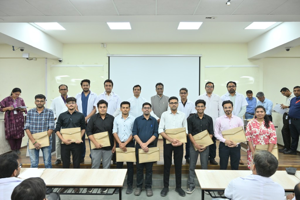 અદાણી મેડિકલ કોલેજમાં પોસ્ટ ગ્રેજ્યુએટ કક્ષાની નવમી બેચનો&nbsp;શુભારંભ