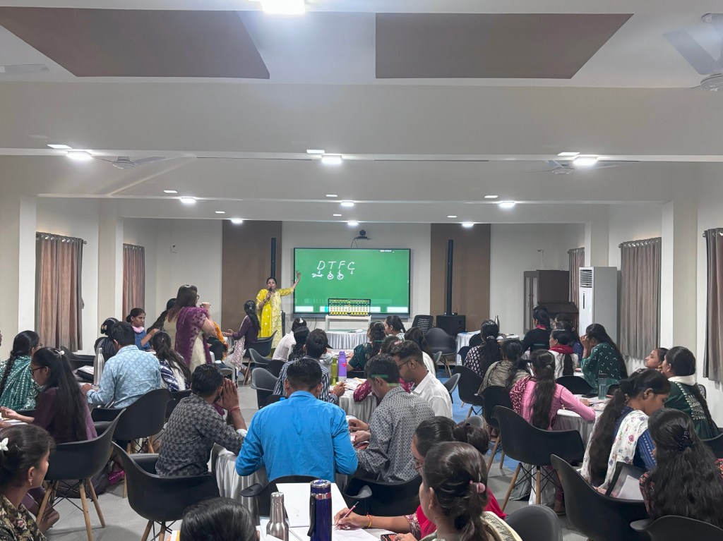 અદાણી ફાઉન્ડેશનના ઉત્થાન પ્રોજેકટ અંતર્ગત સરકારી શાળાઓના ઉત્કર્ષ તરફ ગુજરાતની આટલી શાળાઓમાં પ્રથમ&nbsp;પ્રયોગ