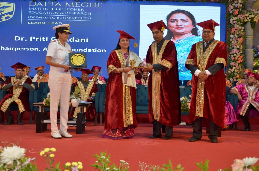 DMIHER દ્વારા ડૉ. પ્રીતિ અદાણીને સમાજસેવામાં ઉત્કૃષ્ટ યોગદાન બદલ&nbsp;સન્માન