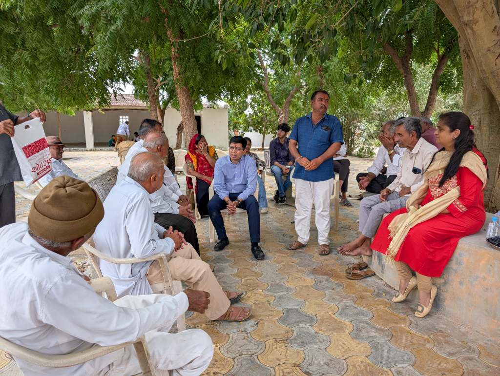 અદાણી ફાઉન્ડેશન દ્વારા મુન્દ્રા પેટ્રોકેમીકલ લિમિટેડના સહયોગથી હરિત પર્યાવરણ ની એક પહેલ પ્રોજેકટ અંતર્ગત ઘનિષ્ઠ વનીકરણ દ્વારા વિશ્વ પર્યાવરણ દિવસ ની&nbsp;ઉજવણી