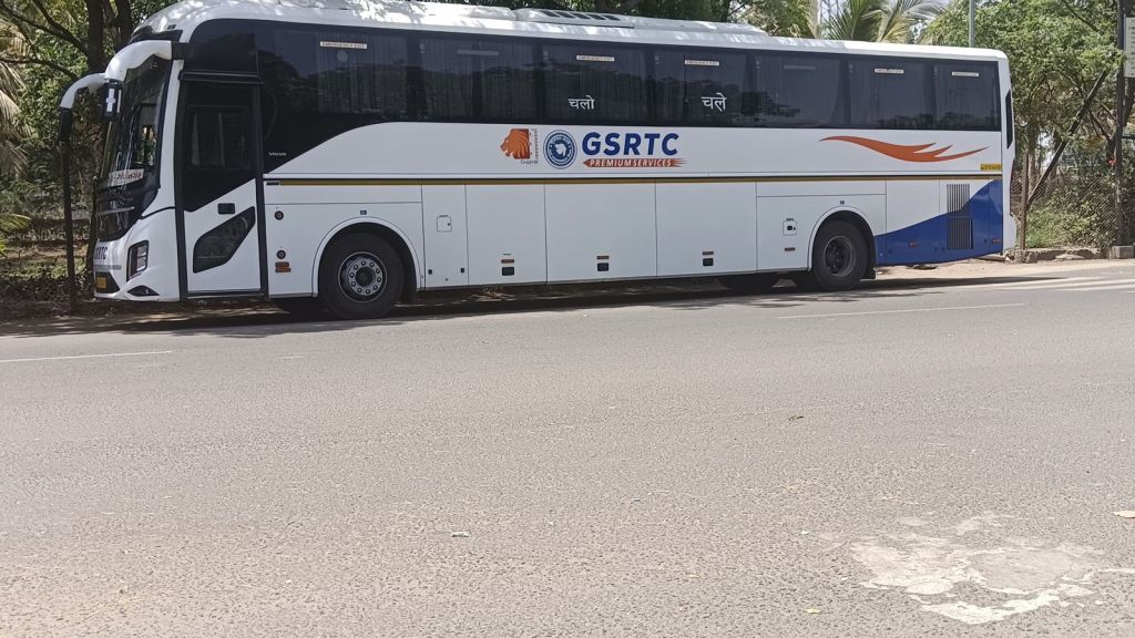 એસ.ટી નિગમની મુન્દ્રા-અમદાવાદ એ.સી. સ્લીપર બસ બંધ: પુનઃ શરૂઆતની&nbsp;માંગ