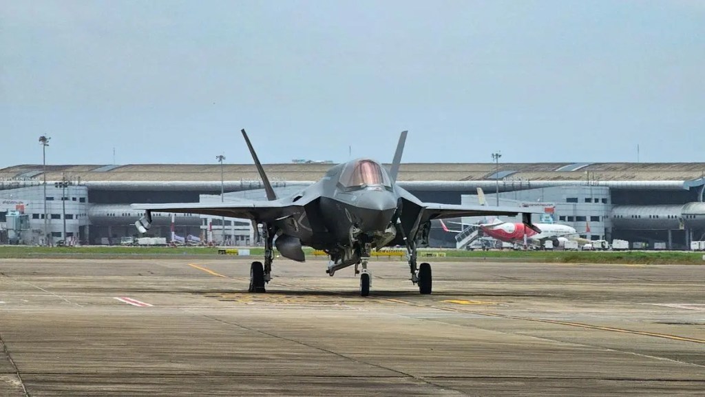 કેરળમાં ફસાયેલું ફાઇટર જેટ F-35B રિપેર ન&nbsp;થયું