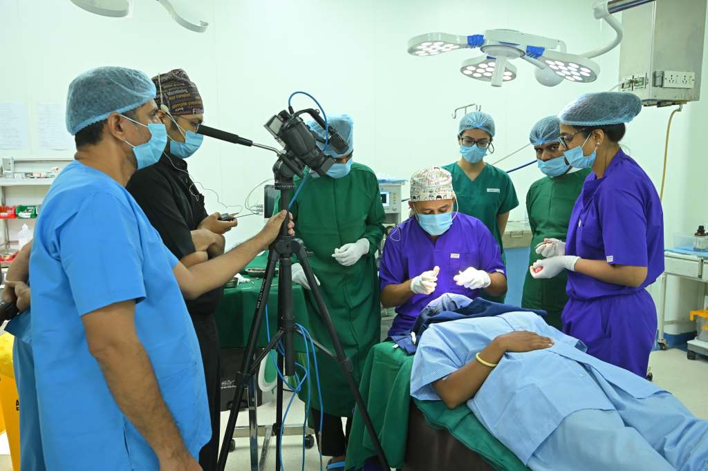 જી.કે.જન.હોસ્પિ.ના સ્કિન વિભાગ આયોજિત વર્કશોપમાં ગુજરાત અને મહારાષ્ટ્રના ખ્યાતનામ સ્કિન સર્જનોએ ૧૦ દર્દીઓ ઉપર ઓપરેશન કરી આપી&nbsp;તાલીમ