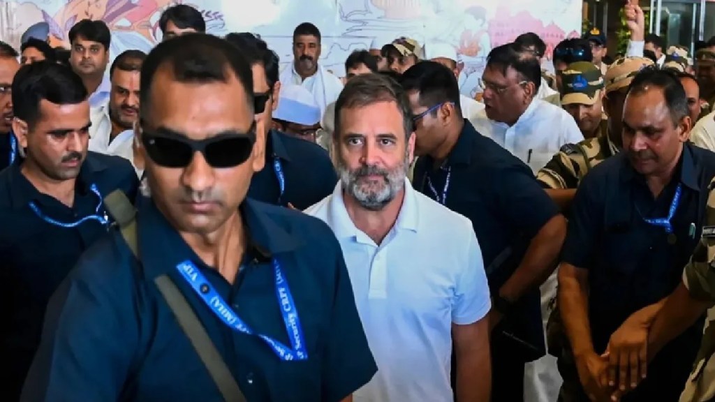 રાહુલ ગાંધીએ લખનૌમાં કર્યું&nbsp;સરન્ડર