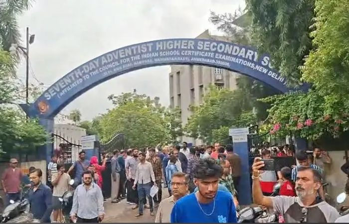 અમદાવાદની સેવન્થ ડે સ્કૂલમાં હત્યા બાદ વાલીઓનો&nbsp;રોષ