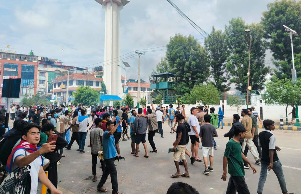 નેપાળ ભડકે બળતાં ગુજરાતી વિદ્યાર્થી અને પ્રવાસીઓ&nbsp;ફસાયા