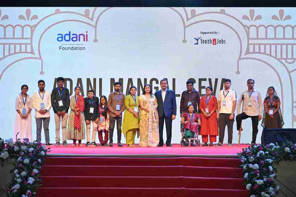 Diva & Jeet Adani Celebrate First Wedding Anniversary with Divyang&nbsp;Women