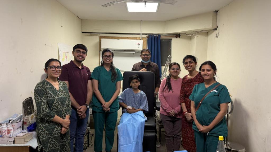 જી. કે.જનરલ હોસ્પિ.માં સ્કિન વિભાગના તબીબોએ દર્દીના શરીરમાં રહેલી સ્વસ્થ ત્વચાના રંગકોષો સફેદ દાગ ઉપર રોપિત&nbsp;કર્યા