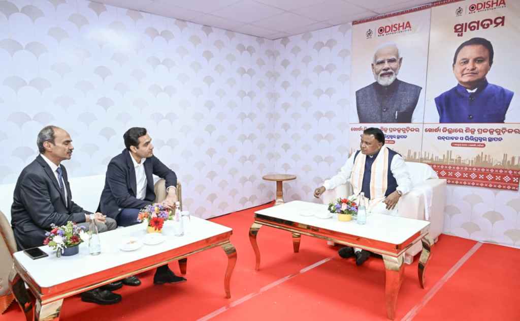 અદાણી ગ્રુપના ₹૩૩,૦૦૦ કરોડના રોકાણ સાથે ૨૦૪૭ સુધીમાં પ્રદેશ $૧.૫ ટ્રિલિયનનું અર્થતંત્ર બનવા તૈયાર!