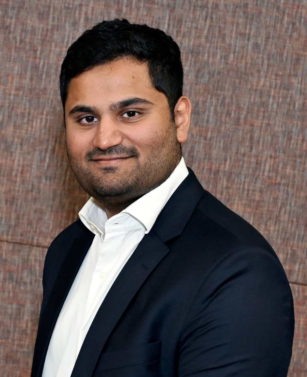 Adani Group’s $100 billion AI Infra bet anchors Vizag’s 1 GW data&nbsp;Push